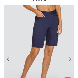 Tail Classic Activewear Golf Shorts. Size 16. Navy Blue.